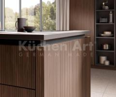 Cuisine moderne équipée : Design Rétro Moderne avec Éclairage LED et Fonctionnalités Innovantes