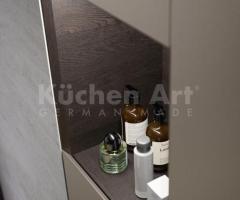 Salle de bains design avec vasque Blade en céramique Cenere et miroirs Aurora rétroéclairés - 9